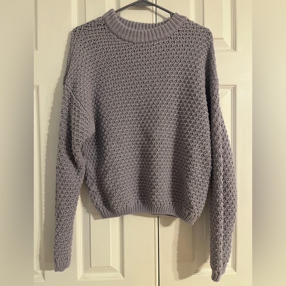 Universal Thread Lavender Sweater Medium